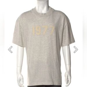 Fear of God Essentials 1977 T-shirt Light Oatmeal Size L Oversized